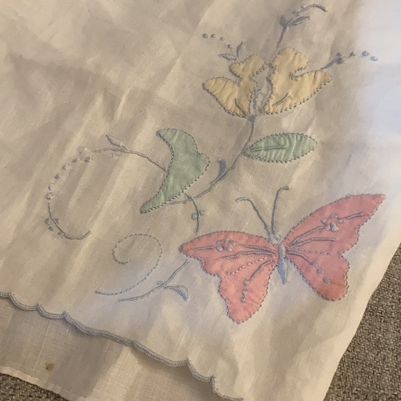 5/$25 *my boho home* Flawless linen hand towel pastel butterfly and flower - Picture 4 of 6